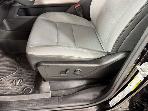 Used 2022 RAM 1500 Big Horn AWD/4WD image 14