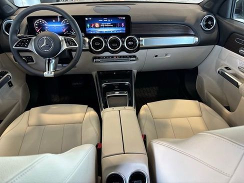 New 2026 Mercedes-Benz GLB 250 4MATIC image 22