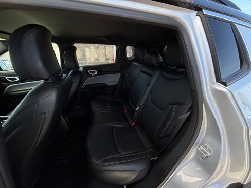 Used 2025 Jeep Compass Limited AWD/4WD image 21