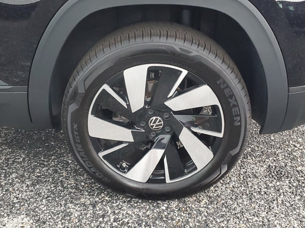 Used 2026 Volkswagen Atlas Cross Sport SE AWD/4WD image 31