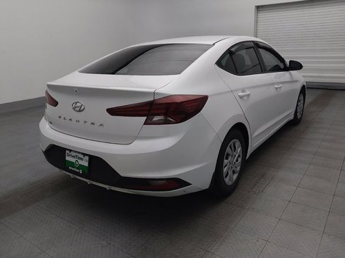 Used 2020 Hyundai Elantra SE FWD image 9