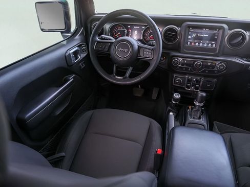 Used 2023 Jeep Gladiator Willys image 27