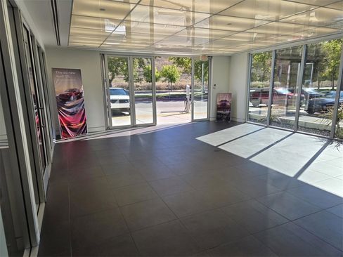 New 2025 Audi SQ5 Premium Plus image 34