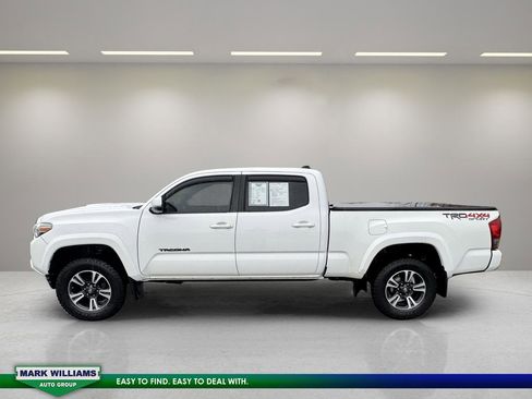 Used 2016 Toyota Tacoma 4x4 Double Cab image 4