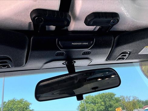 Used 2022 Jeep Wrangler Sport AWD/4WD image 14