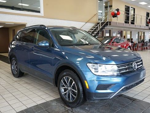 Used 2018 Volkswagen Tiguan S image 17