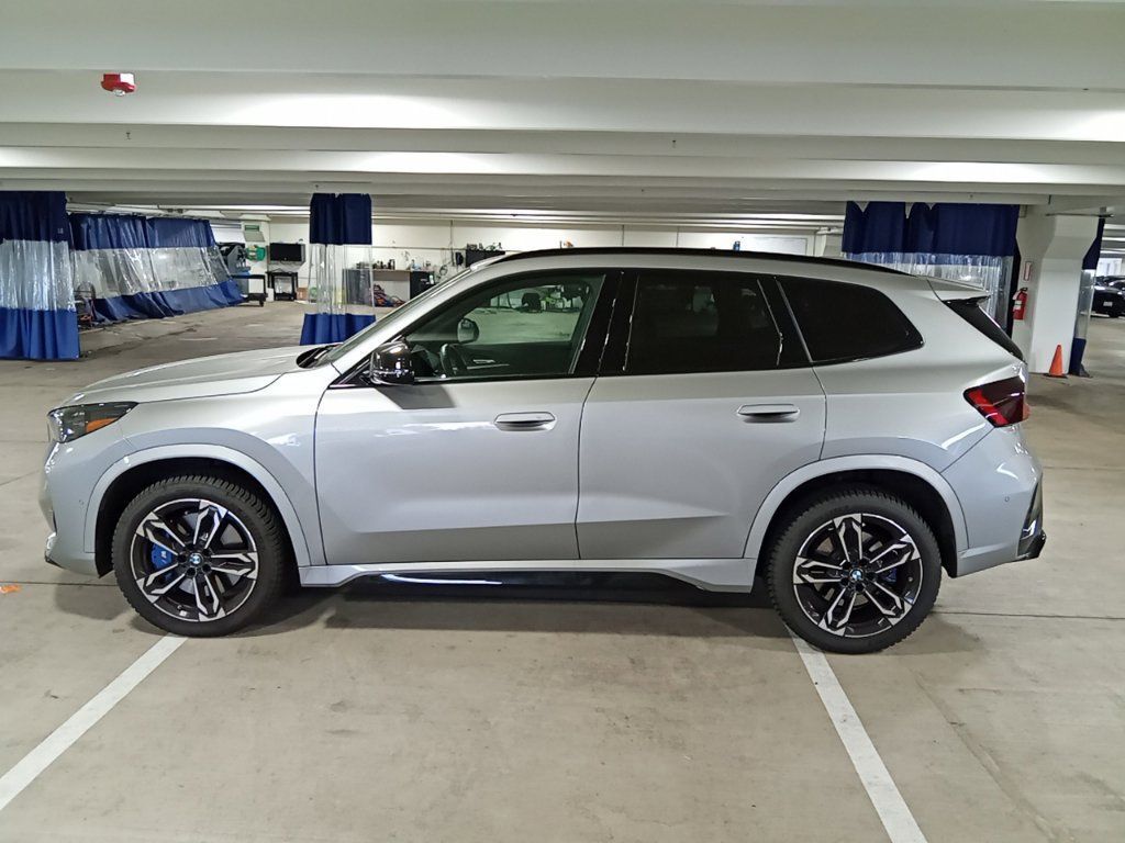Used 2024 BMW X1 M35i w/ Shadowloine Package AWD/4WD image 8