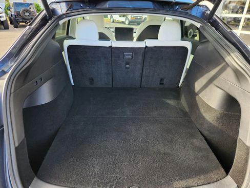 Used 2020 Tesla Model Y Long Range image 43