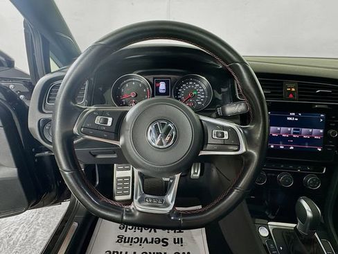 Used 2018 Volkswagen GTI SE w/ SE Leather Package image 12