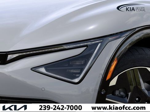 New 2026 Kia EV6 Wind RWD image 10