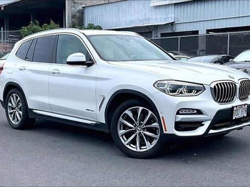 Used 2018 BMW X3 xDrive30i image 2