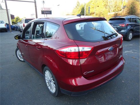 Used 2013 Ford C-MAX SE w/ Winter Pkg image 8