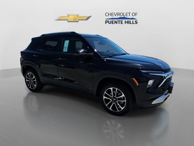 New 2026 Chevrolet TrailBlazer LT FWD image 2