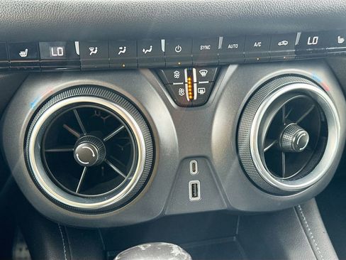 Used 2020 Chevrolet Blazer LT image 20