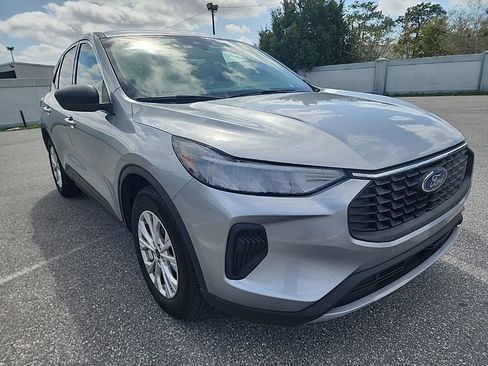 Used 2024 Ford Escape Active image 3