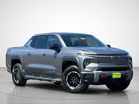 Used 2026 Chevrolet Silverado EV Trail Boss AWD/4WD image 2