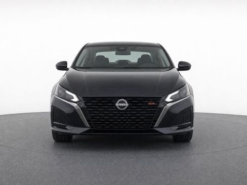 Used 2024 Nissan Altima 2.5 SR FWD image 13