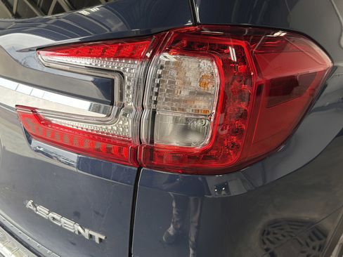 Certified 2025 Subaru Ascent Premium AWD/4WD image 17