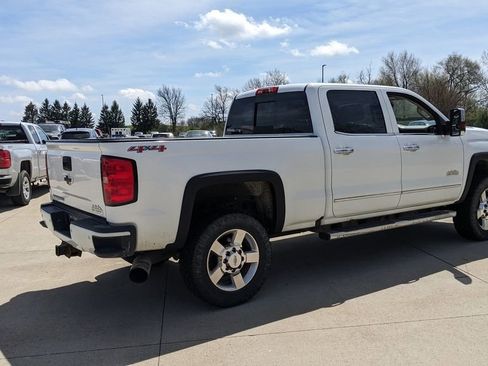 Used 2016 Chevrolet Silverado 2500 High Country w/ Duramax Plus Package image 3