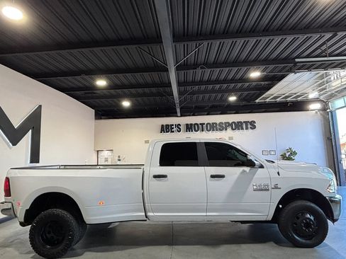 Used 2018 RAM 3500 SLT w/ Luxury Group AWD/4WD image 8