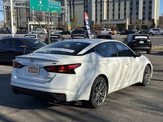 Used 2023 Nissan Altima 2.0 SR video 2
