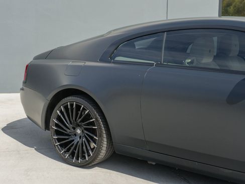 Used 2016 Rolls-Royce Wraith RWD image 34