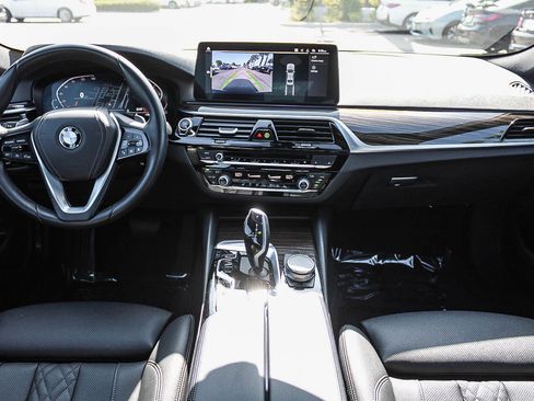 Used 2023 BMW 530i w/ Convenience Package RWD image 12