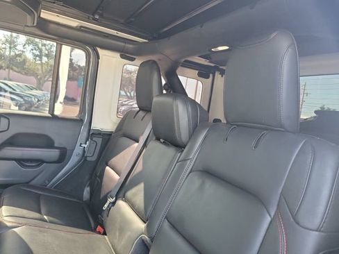 Used 2021 Jeep Wrangler Unlimited Rubicon w/ Xtreme Recon 35" Tire Package image 9