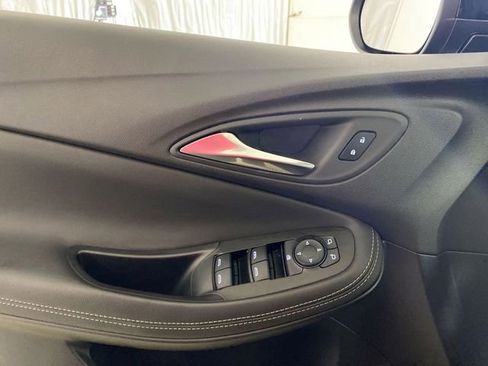 Used 2023 Buick Encore GX Select w/ Safety Package II AWD/4WD image 26