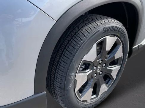 Used 2026 Honda Pilot Touring image 9