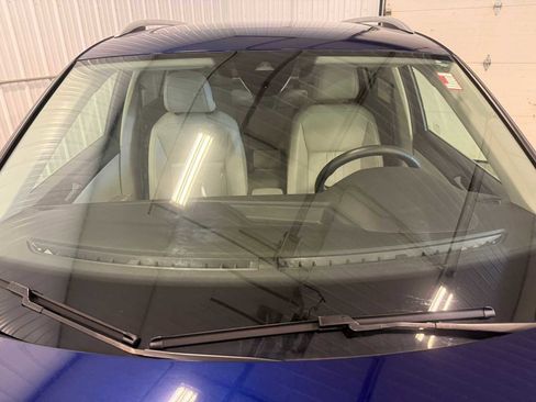 Used 2024 Volkswagen Tiguan SE w/ Panoramic Sunroof Package AWD/4WD image 14