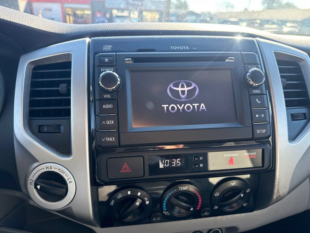 Used 2013 Toyota Tacoma 4x4 Double Cab w/ SR5 Pkg image 16