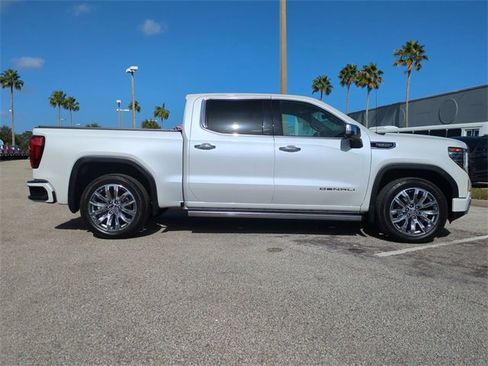 Used 2024 GMC Sierra 1500 Denali w/ Denali Reserve Package image 3