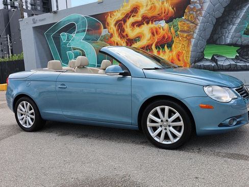 Used 2008 Volkswagen Eos 2.0T FWD image 13