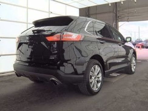 Used 2024 Ford Edge Titanium image 6