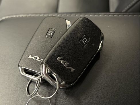 Used 2022 Kia Telluride SX w/ Nightfall Edition Package AWD/4WD image 55