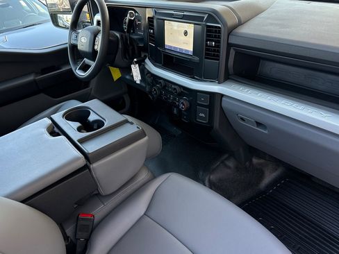 New 2025 Ford F350 XL w/ XL Chrome Package image 15