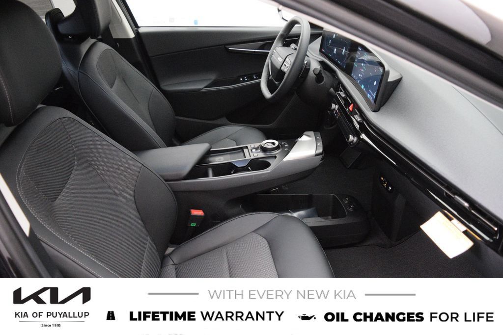New 2026 Kia EV6 Light RWD image 16