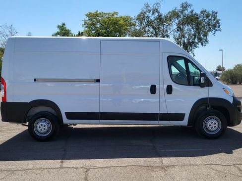 Used 2025 RAM ProMaster 3500 w/ Convenience Group FWD image 12