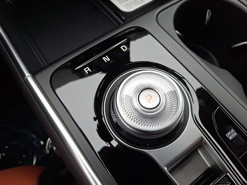 New 2026 Kia Carnival SX Prestige image 16