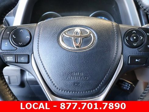 Used 2018 Toyota RAV4 XLE image 22
