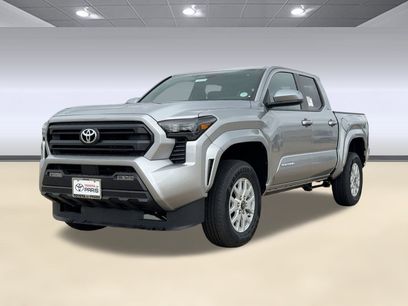 New 2025 Toyota Tacoma SR5