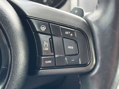 Used 2016 Jaguar F-TYPE Convertible RWD image 19