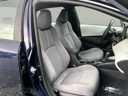 Used 2026 Toyota Corolla SE FWD image 9