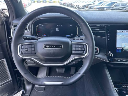 Used 2023 Jeep Wagoneer Series II image 20