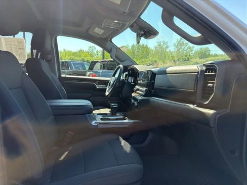 Used 2025 GMC Sierra 1500 Elevation w/ X31 Off-Road Package AWD/4WD image 10