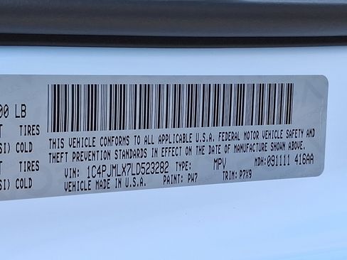 Used 2020 Jeep Cherokee Latitude Plus w/ Cold Weather Group image 27