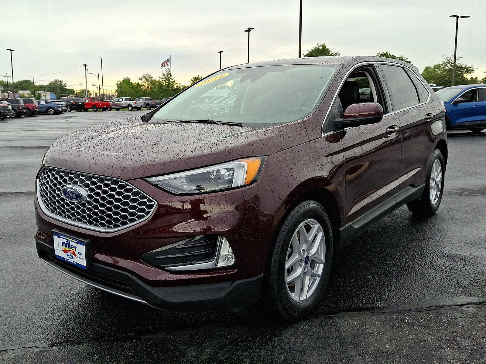 Certified 2024 Ford Edge SEL w/ Convenience Package AWD/4WD image 3