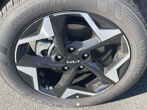 New 2026 Kia Seltos S image 9