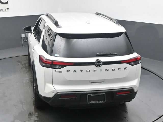 Used 2025 Nissan Pathfinder SV FWD image 62